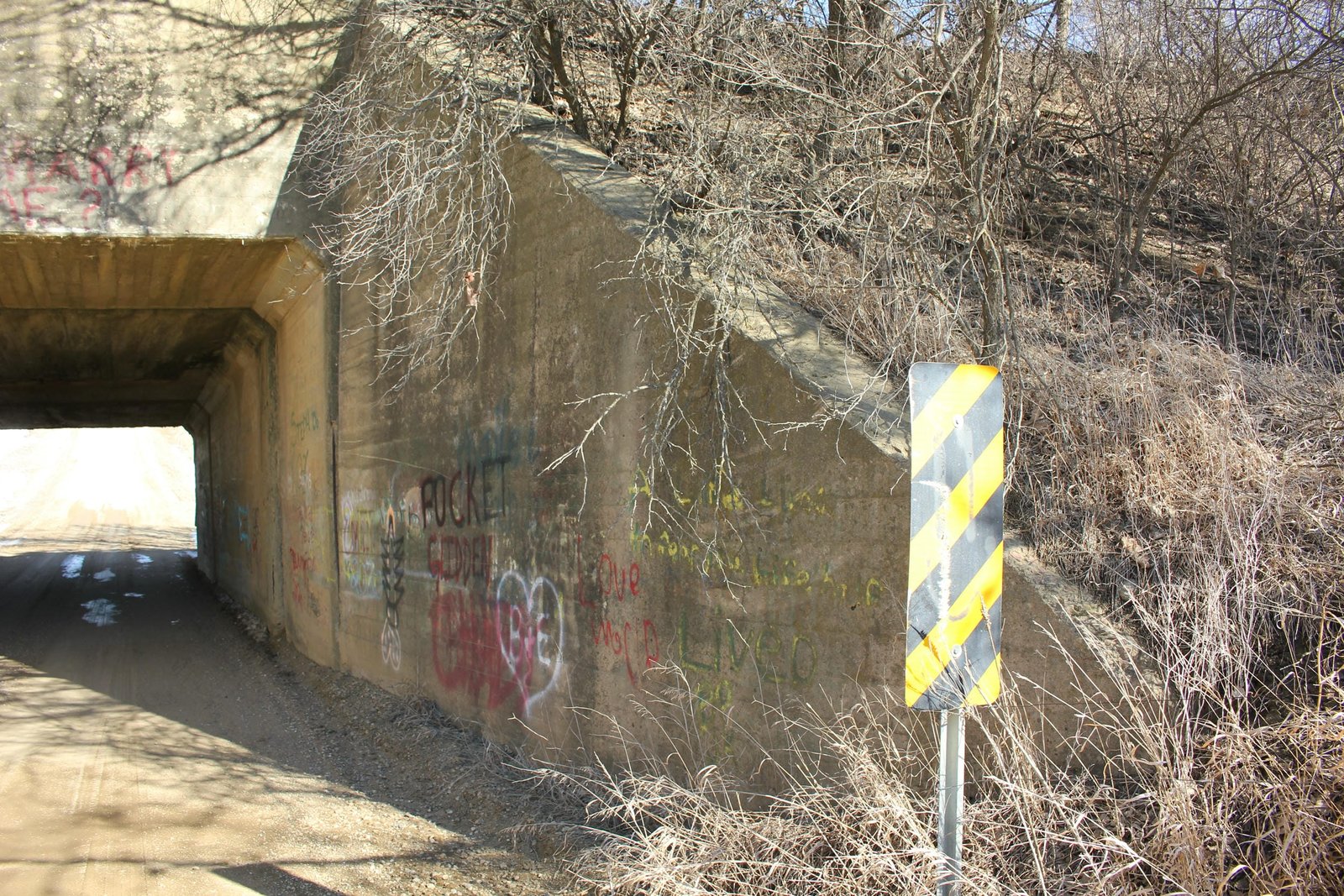 Southeast wing wall